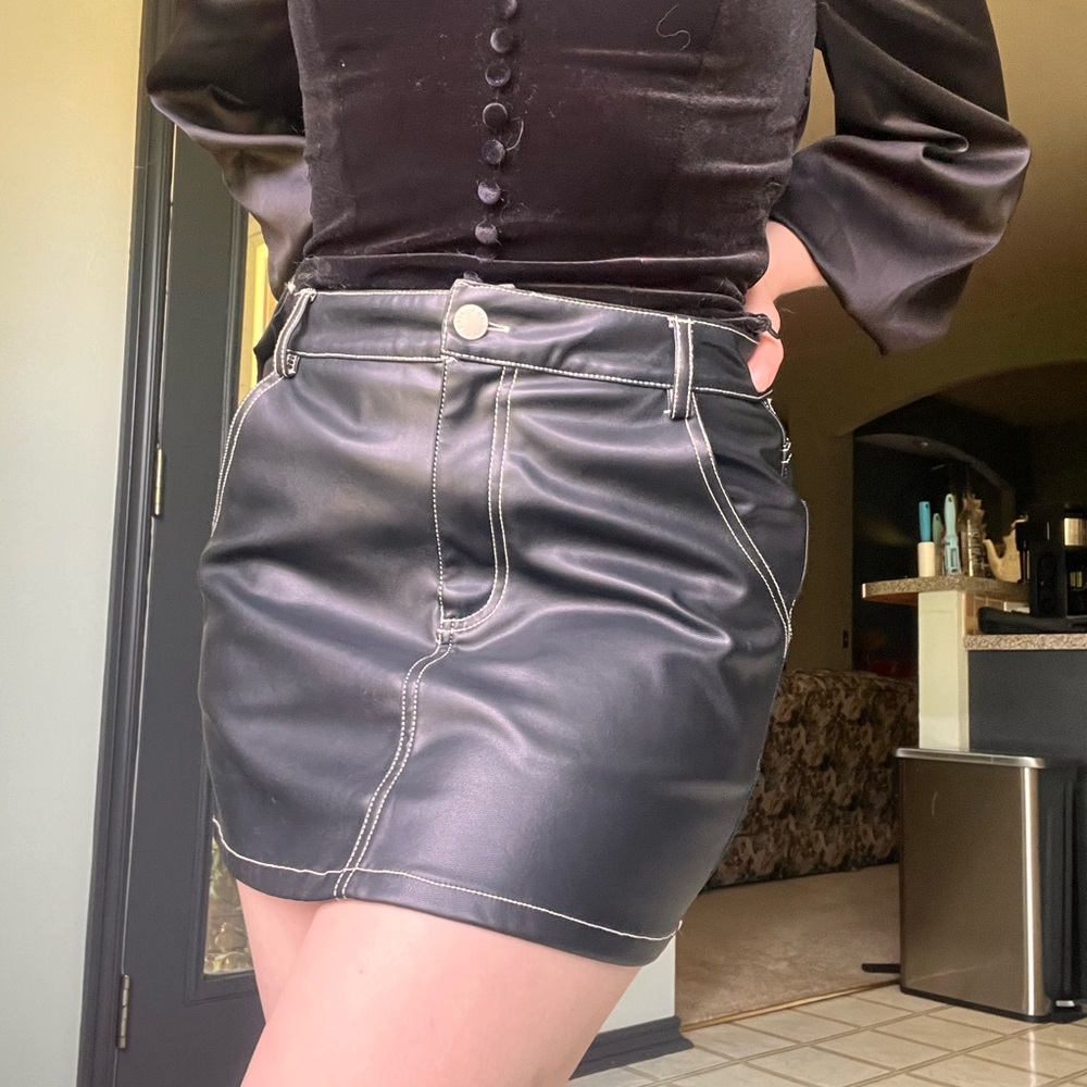 Emory Park Black Leather Mini Skirt